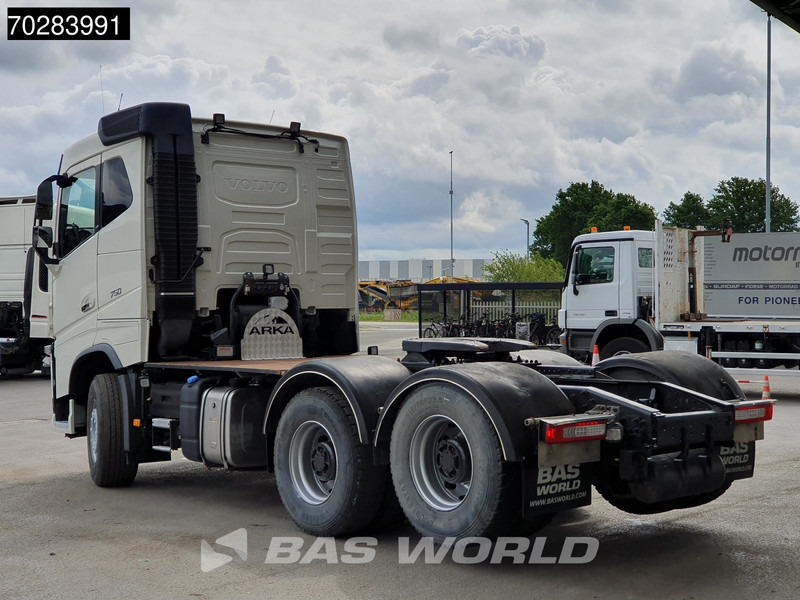Volvo FH16 750 906 6X4 Retarder Hydraulik Liftachse Big-Axle VDS - Nyergesvontató: 2 kép. Volvo FH16 750 906 6X4 Retarder Hydraulik Liftachse Big-Axle VDS - Nyergesvontató: 2 kép.