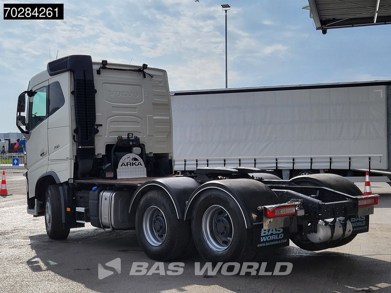 Volvo FH16 750 906 6X4 Retarder Hydraulik Liftachse Big-Axle VDS - Nyergesvontató: 2 kép. Volvo FH16 750 906 6X4 Retarder Hydraulik Liftachse Big-Axle VDS - Nyergesvontató: 2 kép.