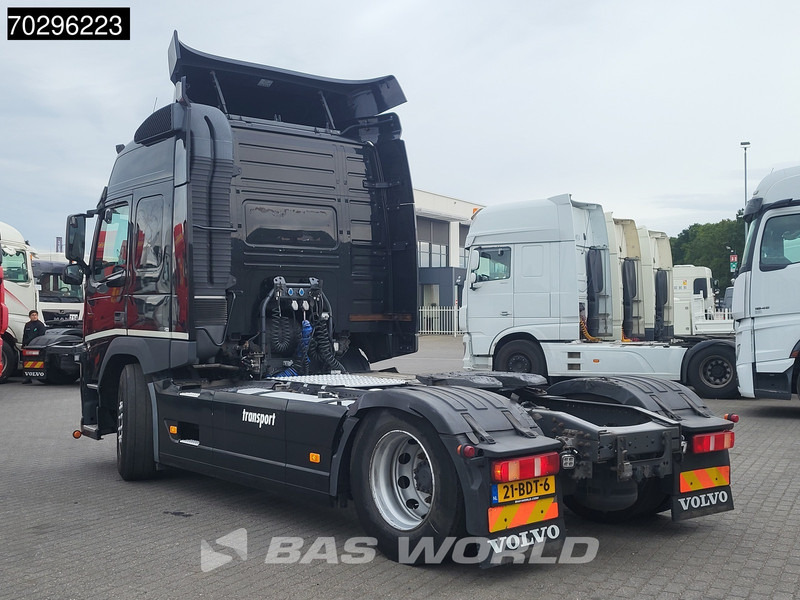 Volvo FM 410 4X2 NL-Truck Full-Air 2x Tanks Euro 6 - Nyergesvontató: 2 kép. Volvo FM 410 4X2 NL-Truck Full-Air 2x Tanks Euro 6 - Nyergesvontató: 2 kép.