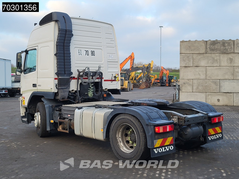 Volvo FM 450 4X2 LXL VEB Euro5 - Nyergesvontató: 2 kép. Volvo FM 450 4X2 LXL VEB Euro5 - Nyergesvontató: 2 kép.