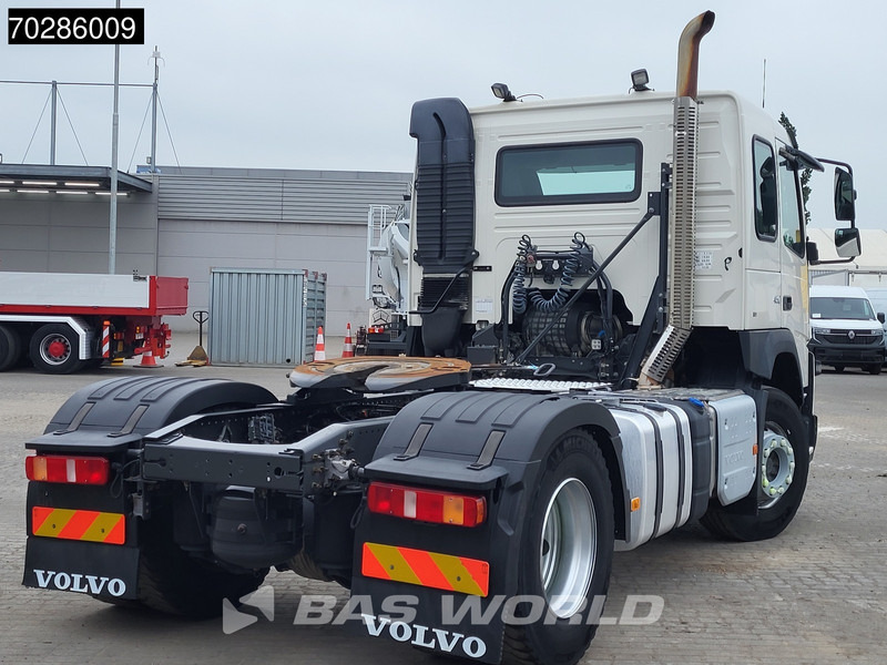 Volvo FMX 450 4X2 Retarder Euro 6 - Nyergesvontató: 5 kép. Volvo FMX 450 4X2 Retarder Euro 6 - Nyergesvontató: 5 kép.