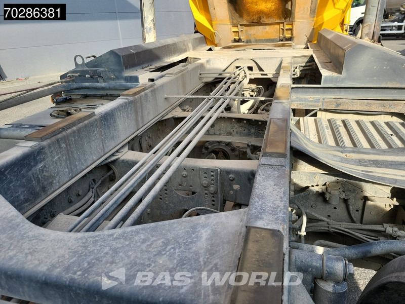 Renault Kerax 480 8X4 16m3 tipper Retarder Optibrake+ Big-Axle Steelsuspension Euro 5 - Billenőplatós teherautó: 5 kép. Renault Kerax 480 8X4 16m3 tipper Retarder Optibrake+ Big-Axle Steelsuspension Euro 5 - Billenőplatós teherautó: 5 kép.