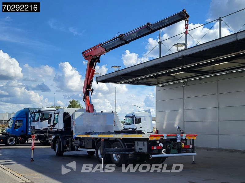 Renault Premium 370 6X2 Fassi F330B.23 Kran Crane Manual Big-Axle Lift-Axle Euro 4 - Platós teherautó, Darus autó: 2 kép. Renault Premium 370 6X2 Fassi F330B.23 Kran Crane Manual Big-Axle Lift-Axle Euro 4 - Platós teherautó, Darus autó: 2 kép.