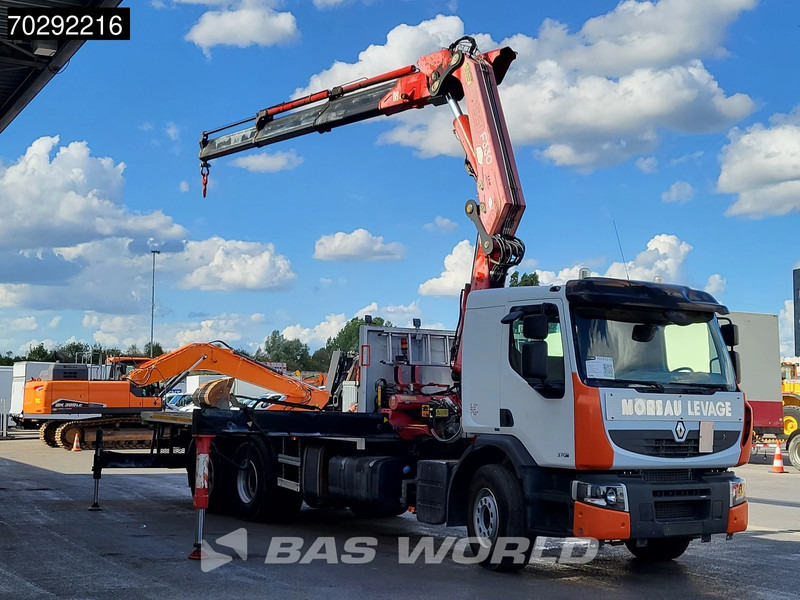 Renault Premium 370 6X2 Fassi F330B.23 Kran Crane Manual Big-Axle Lift-Axle Euro 4 - Platós teherautó, Darus autó: 3 kép. Renault Premium 370 6X2 Fassi F330B.23 Kran Crane Manual Big-Axle Lift-Axle Euro 4 - Platós teherautó, Darus autó: 3 kép.