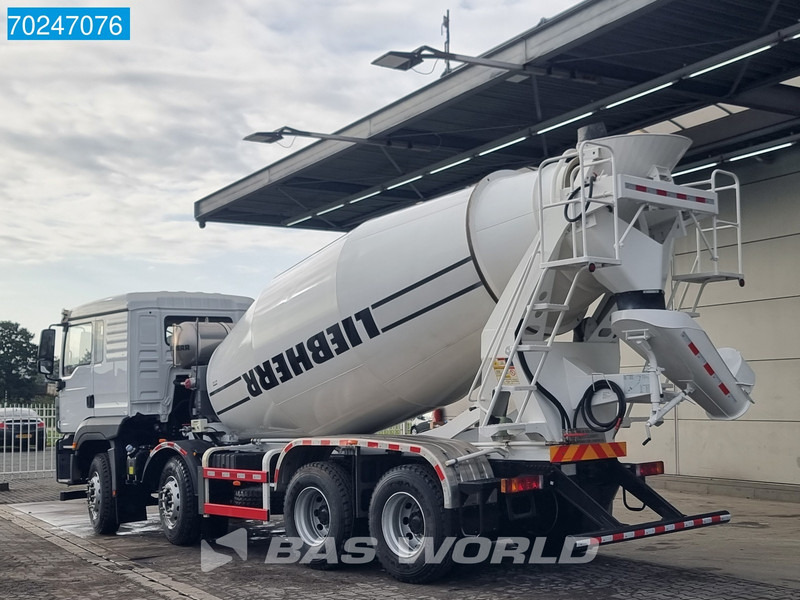 SHACMAN 8x4 EURO 6 8X4 NEW! 8m3 Liebherr Mixer Big-Axle Steel Suspension - Betonmixer: 2 kép. SHACMAN 8x4 EURO 6 8X4 NEW! 8m3 Liebherr Mixer Big-Axle Steel Suspension - Betonmixer: 2 kép.