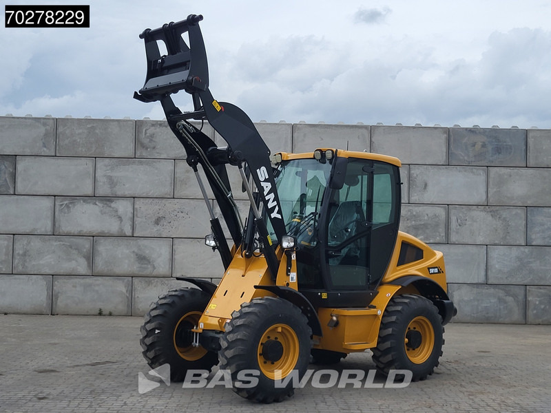 Sany SW105 CE - A/C - Gumikerekes homlokrakodó: 2 kép. Sany SW105 CE - A/C - Gumikerekes homlokrakodó: 2 kép.