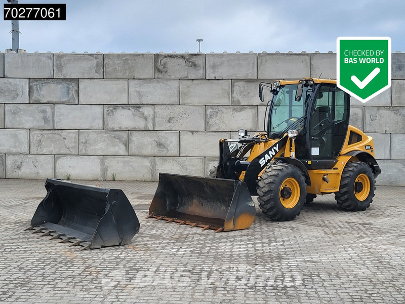 Sany SW105 - Gumikerekes homlokrakodó: 1 kép. Sany SW105 - Gumikerekes homlokrakodó: 1 kép.