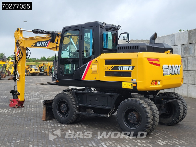 Sany SY155W - Gumikerekes kotró: 2 kép. Sany SY155W - Gumikerekes kotró: 2 kép.