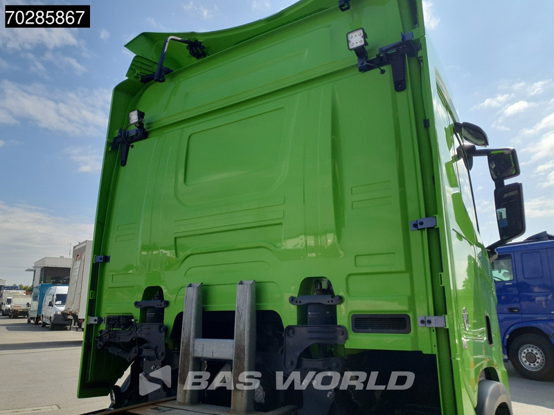 Scania R520 R 6X2 BDF Retarder Lift-axle Automatic LED ACC Euro 6 - Cserefelépítményes teherautó: 5 kép. Scania R520 R 6X2 BDF Retarder Lift-axle Automatic LED ACC Euro 6 - Cserefelépítményes teherautó: 5 kép.