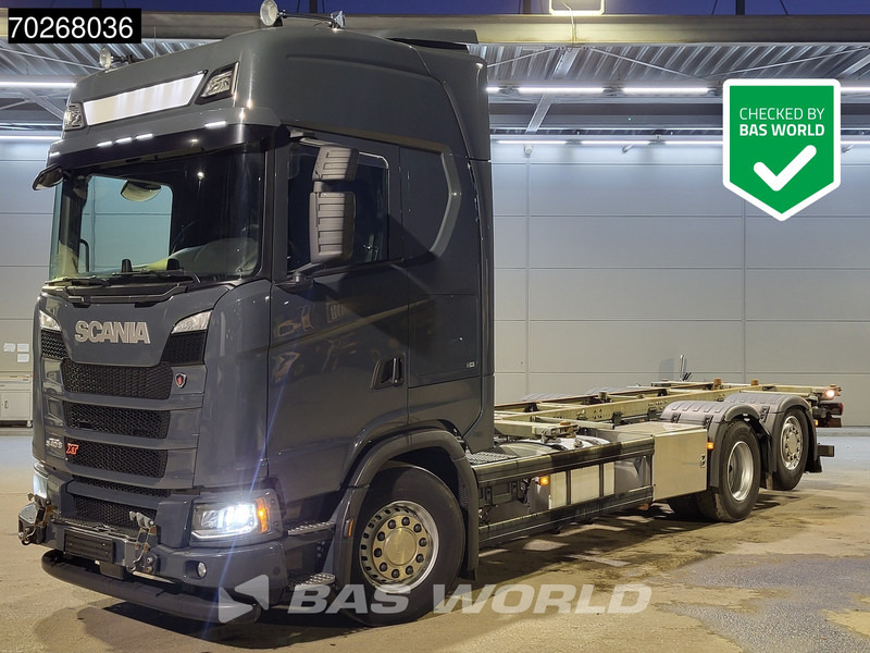 Scania S540 6X2 Retarder Euro 6 ACC Navi ADR Euro 6 - Cserefelépítményes teherautó: 1 kép. Scania S540 6X2 Retarder Euro 6 ACC Navi ADR Euro 6 - Cserefelépítményes teherautó: 1 kép.