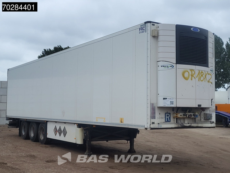 Schmitz Cargobull SCB*S3B 3 axles Doppelstock Doppelverdampfer Blumenbreit Palettenkasten - Félpótkocsi hűtős: 3 kép. Schmitz Cargobull SCB*S3B 3 axles Doppelstock Doppelverdampfer Blumenbreit Palettenkasten - Félpótkocsi hűtős: 3 kép.