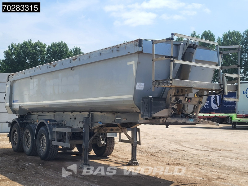 Schmitz Cargobull SGF*S3 Liftachse 27m3 - Félpótkocsi billenőplatós: 3 kép. Schmitz Cargobull SGF*S3 Liftachse 27m3 - Félpótkocsi billenőplatós: 3 kép.