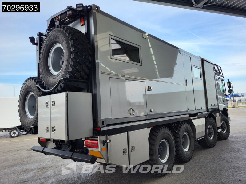 Tatra T158 8X8 NL-Truck 8x8 Off-Grid Camper Hydraulic Winch Generator Retarder Airco Euro 6 - Integrált lakóautó: 5 kép. Tatra T158 8X8 NL-Truck 8x8 Off-Grid Camper Hydraulic Winch Generator Retarder Airco Euro 6 - Integrált lakóautó: 5 kép.