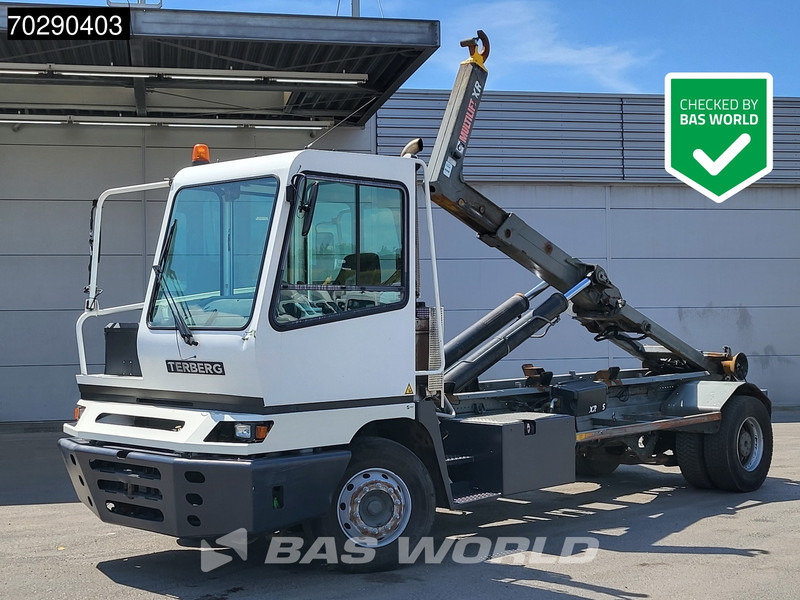 Terberg YT182 4X2 HIAB Multilift XR30S56-P O-LA Hooklift Automatic - Horgos rakodó teherautó: 1 kép. Terberg YT182 4X2 HIAB Multilift XR30S56-P O-LA Hooklift Automatic - Horgos rakodó teherautó: 1 kép.