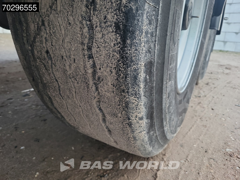 Félpótkocsi cserefelépítményes Van Hool ADR 20ft 30ft: 18 kép. Félpótkocsi cserefelépítményes Van Hool ADR 20ft 30ft: 18 kép.