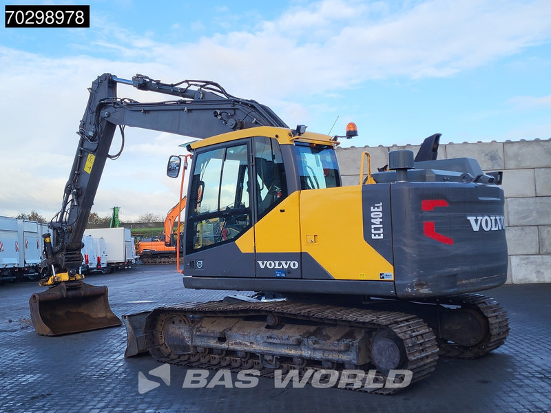 Volvo EC140 EL Engcon Tiltrotator - Blade - Lánctalpas kotró: 2 kép. Volvo EC140 EL Engcon Tiltrotator - Blade - Lánctalpas kotró: 2 kép.