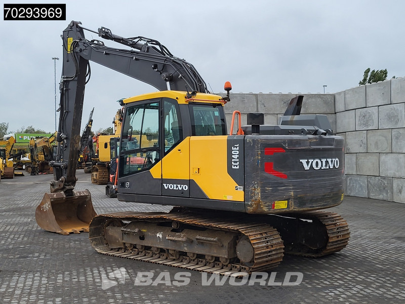 Volvo EC140 EL - Lánctalpas kotró: 2 kép. Volvo EC140 EL - Lánctalpas kotró: 2 kép.