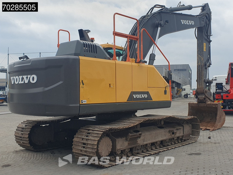 Volvo EC220 E L Select - Lánctalpas kotró: 5 kép. Volvo EC220 E L Select - Lánctalpas kotró: 5 kép.