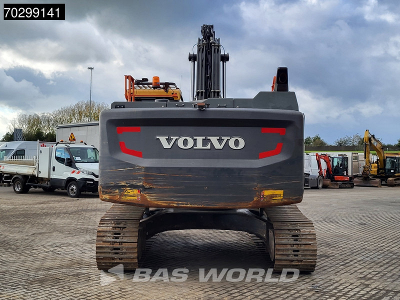 Volvo EC250 E L - Lánctalpas kotró: 3 kép. Volvo EC250 E L - Lánctalpas kotró: 3 kép.