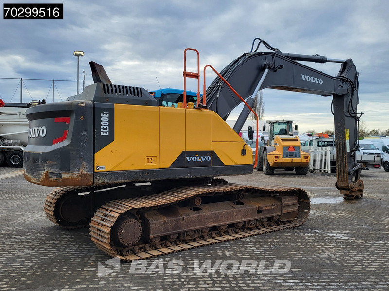 Volvo EC300 E L - Lánctalpas kotró: 5 kép. Volvo EC300 E L - Lánctalpas kotró: 5 kép.