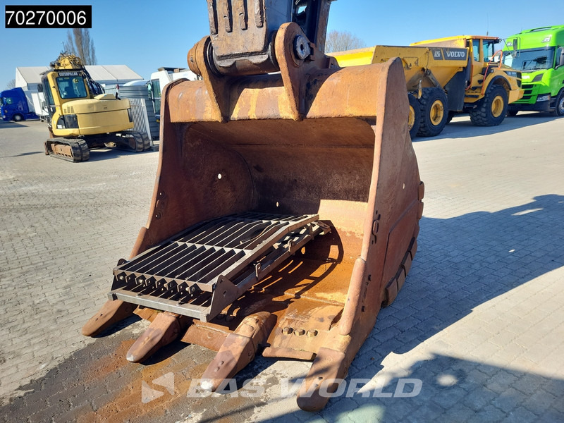Volvo EC750 EL - Lánctalpas kotró: 3 kép. Volvo EC750 EL - Lánctalpas kotró: 3 kép.