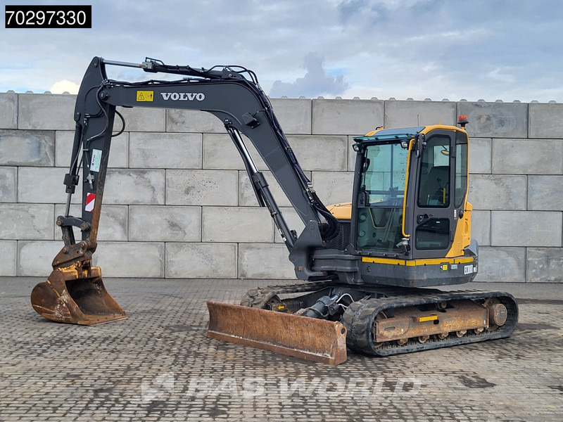 Volvo ECR88 D - Minikotró: 3 kép. Volvo ECR88 D - Minikotró: 3 kép.
