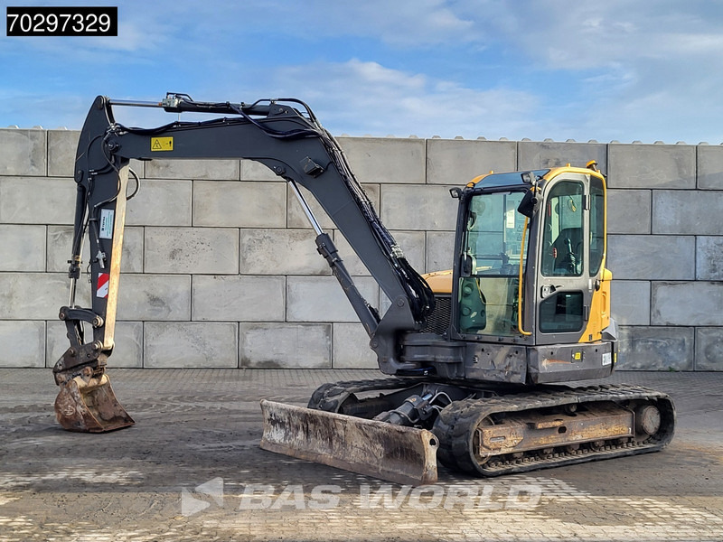 Volvo ECR88 D - Minikotró: 3 kép. Volvo ECR88 D - Minikotró: 3 kép.