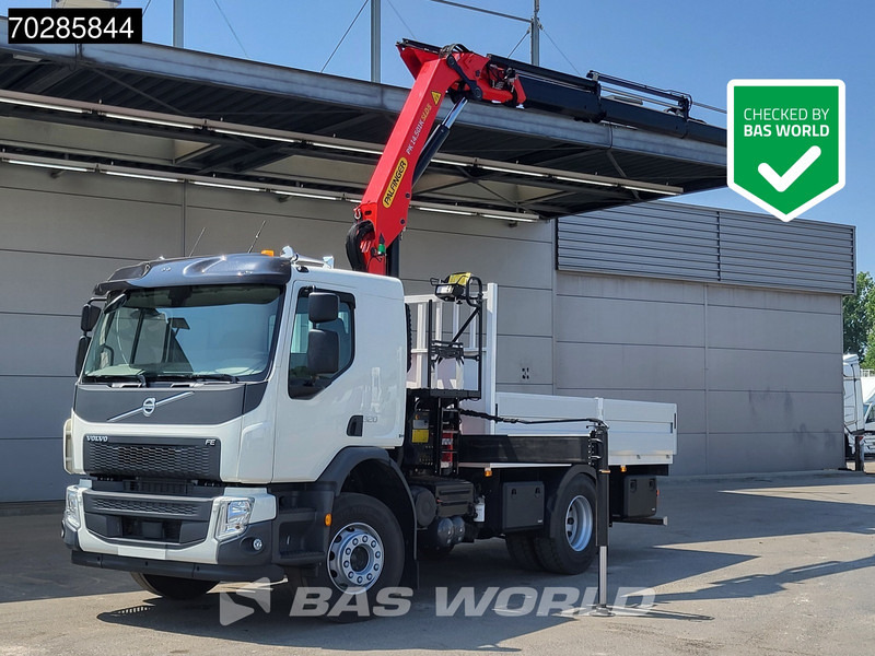 Volvo FE 320 4X2 NEW! Palfinger PK14.501K SLD5 Remote Crane Kran Euro 6 - Platós teherautó, Darus autó: 1 kép. Volvo FE 320 4X2 NEW! Palfinger PK14.501K SLD5 Remote Crane Kran Euro 6 - Platós teherautó, Darus autó: 1 kép.