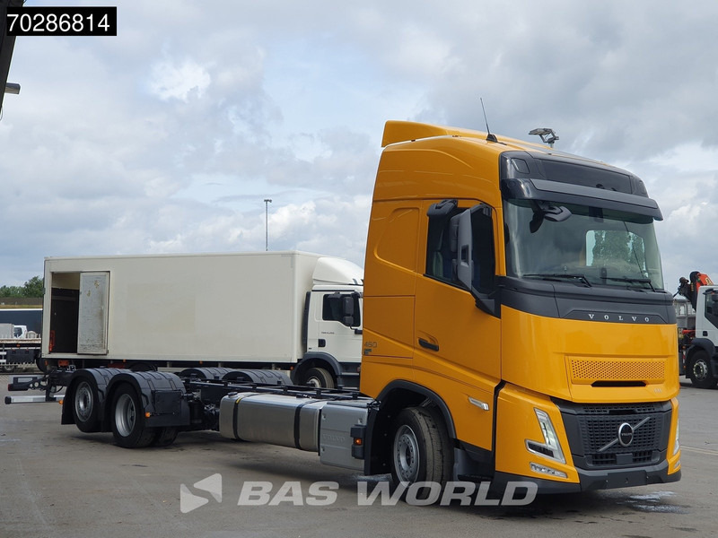 Volvo FH 460 6X2 NEW chassis! Full air Suspension Lift-Axle Navi ACC LED Euro 6 - Alvaz teherautó: 3 kép. Volvo FH 460 6X2 NEW chassis! Full air Suspension Lift-Axle Navi ACC LED Euro 6 - Alvaz teherautó: 3 kép.