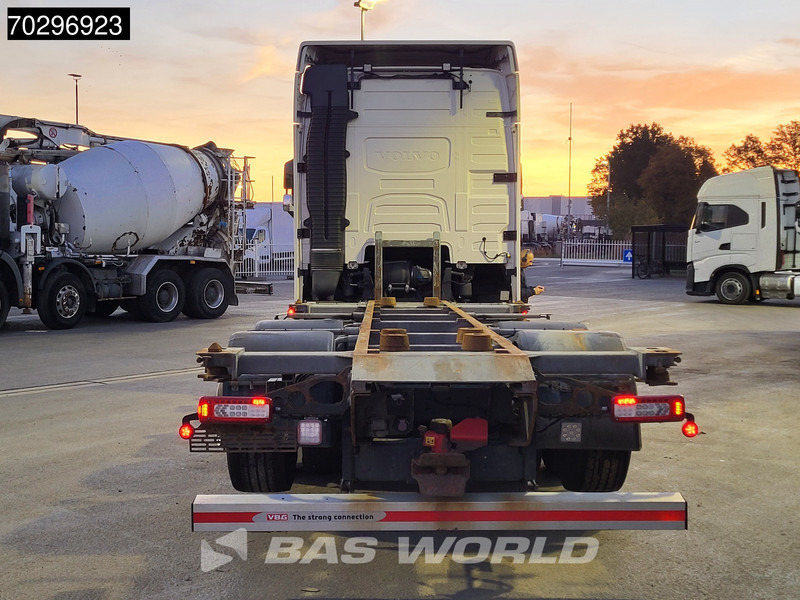 Volvo FH 540 6X2 Lift+Steering Axle ACC Automatic Retarder Euro 6 - Cserefelépítményes teherautó: 3 kép. Volvo FH 540 6X2 Lift+Steering Axle ACC Automatic Retarder Euro 6 - Cserefelépítményes teherautó: 3 kép.