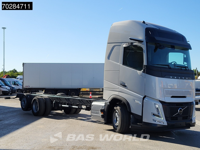 Volvo FH 540 6X2 NEW Horsetruck chassis Lift+Lenkachse Dynamic Steering Mirror cam Euro 6 - Alvaz teherautó: 3 kép. Volvo FH 540 6X2 NEW Horsetruck chassis Lift+Lenkachse Dynamic Steering Mirror cam Euro 6 - Alvaz teherautó: 3 kép.