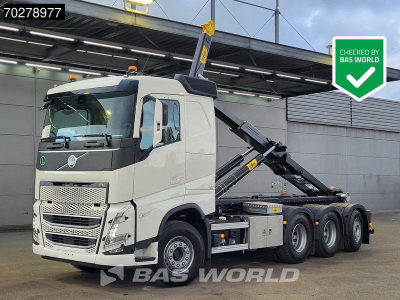 Volvo FH 540 8X4 NEW! HYVA 30-62 Heavy-Duty Lift-Steering Axle Retarder Euro 6 - Horgos rakodó teherautó: 1 kép. Volvo FH 540 8X4 NEW! HYVA 30-62 Heavy-Duty Lift-Steering Axle Retarder Euro 6 - Horgos rakodó teherautó: 1 kép.