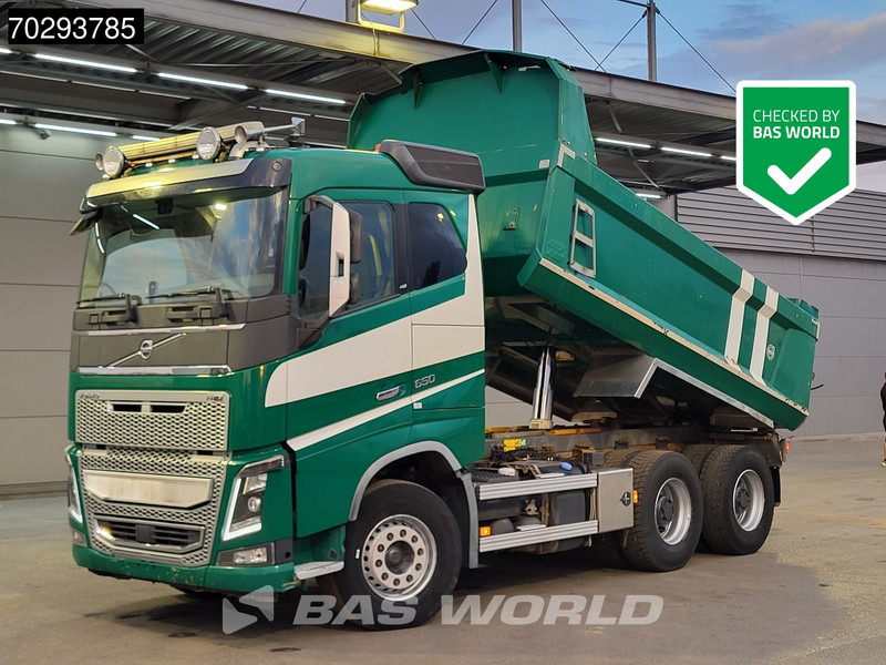 Volvo FH16 650 FH16 6X4 12m3 tipper Automatic Retarder Big-Axle Xenon Euro 6 - Billenőplatós teherautó: 1 kép. Volvo FH16 650 FH16 6X4 12m3 tipper Automatic Retarder Big-Axle Xenon Euro 6 - Billenőplatós teherautó: 1 kép.