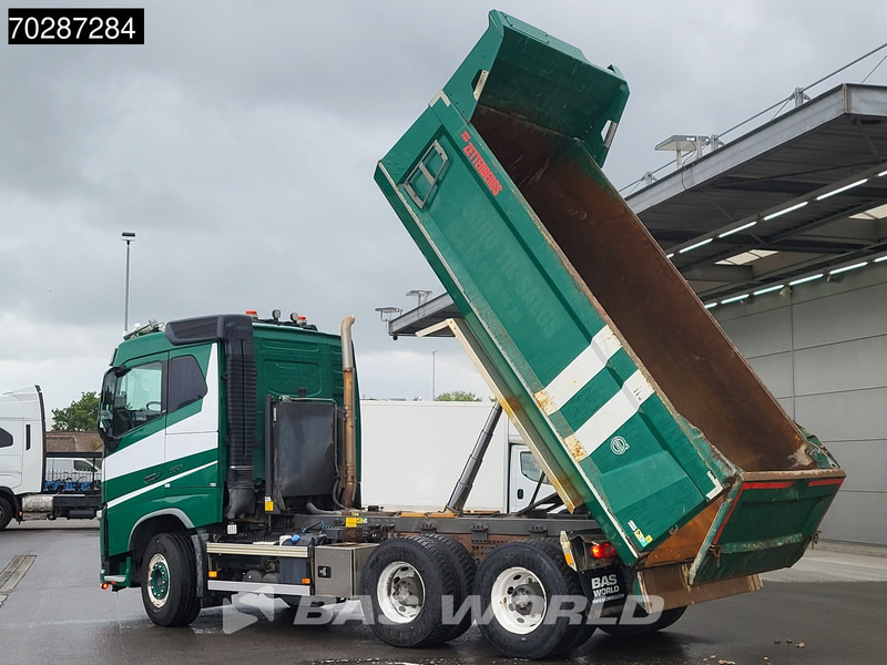 Volvo FH16 650 FH16 6X4 12m3 tipper Big-Axle Retarder Dynamic steering Automatic - Billenőplatós teherautó: 2 kép. Volvo FH16 650 FH16 6X4 12m3 tipper Big-Axle Retarder Dynamic steering Automatic - Billenőplatós teherautó: 2 kép.