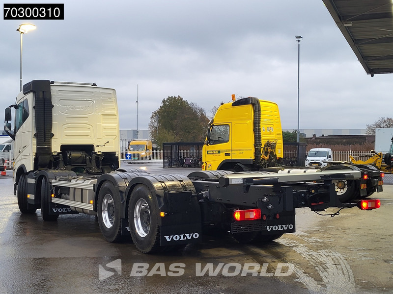 Volvo FH16 750 FH 8X4 NEW 8x4 chassis! Air suspension Big-Axle Automatic VEB+ Euro 6 - Alvaz teherautó: 2 kép. Volvo FH16 750 FH 8X4 NEW 8x4 chassis! Air suspension Big-Axle Automatic VEB+ Euro 6 - Alvaz teherautó: 2 kép.
