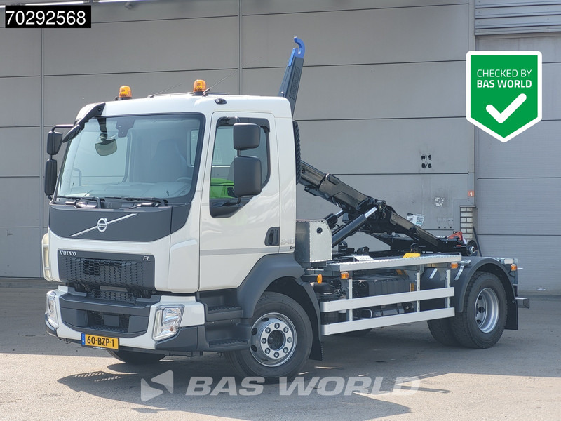 Volvo FL 240 4X2 NEW 2023 registration NL-Truck 8tons hooklift Abrollkipper Manual Euro 6 - Horgos rakodó teherautó: 1 kép. Volvo FL 240 4X2 NEW 2023 registration NL-Truck 8tons hooklift Abrollkipper Manual Euro 6 - Horgos rakodó teherautó: 1 kép.