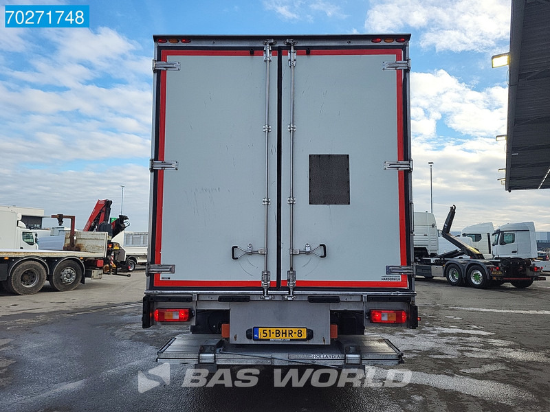 Volvo FM 330 4X2 NL-Truck Carrier Supra 850 Silent Ladebordwand Euro 6 - Hűtős teherautó: 5 kép. Volvo FM 330 4X2 NL-Truck Carrier Supra 850 Silent Ladebordwand Euro 6 - Hűtős teherautó: 5 kép.
