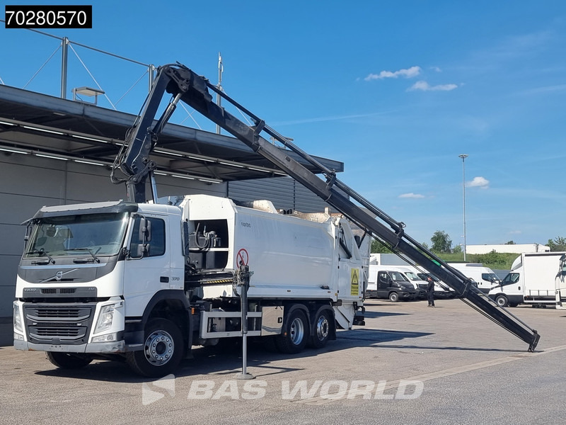 Volvo FM 370 6X2 Hiab X-Hipro 162 Kran GeesinkNorba Lift+Lenkachse VEB Euro 6 - Szemetesautó: 5 kép. Volvo FM 370 6X2 Hiab X-Hipro 162 Kran GeesinkNorba Lift+Lenkachse VEB Euro 6 - Szemetesautó: 5 kép.