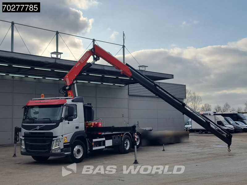 Volvo FM 460 6X2 Fassi F365A.2.25 E-Dynamic Retarder Euro 6 Kraan Crane - Platós teherautó, Darus autó: 5 kép. Volvo FM 460 6X2 Fassi F365A.2.25 E-Dynamic Retarder Euro 6 Kraan Crane - Platós teherautó, Darus autó: 5 kép.