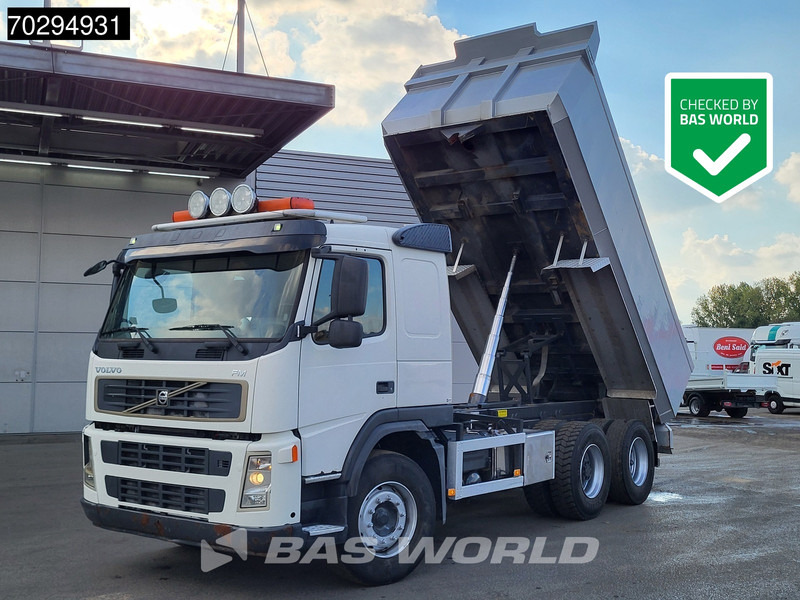 Volvo FM 62R B FM 6X2 12m3 MAUR Tipper Big-Axle Steelsuspension Automatic Euro 3 - Billenőplatós teherautó: 1 kép. Volvo FM 62R B FM 6X2 12m3 MAUR Tipper Big-Axle Steelsuspension Automatic Euro 3 - Billenőplatós teherautó: 1 kép.