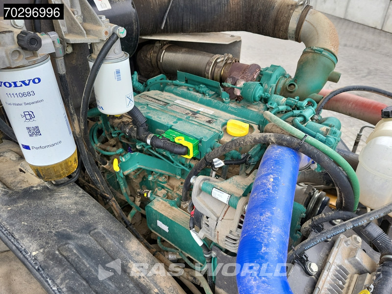 Henger Volvo SD135 B A/C: 12 kép.