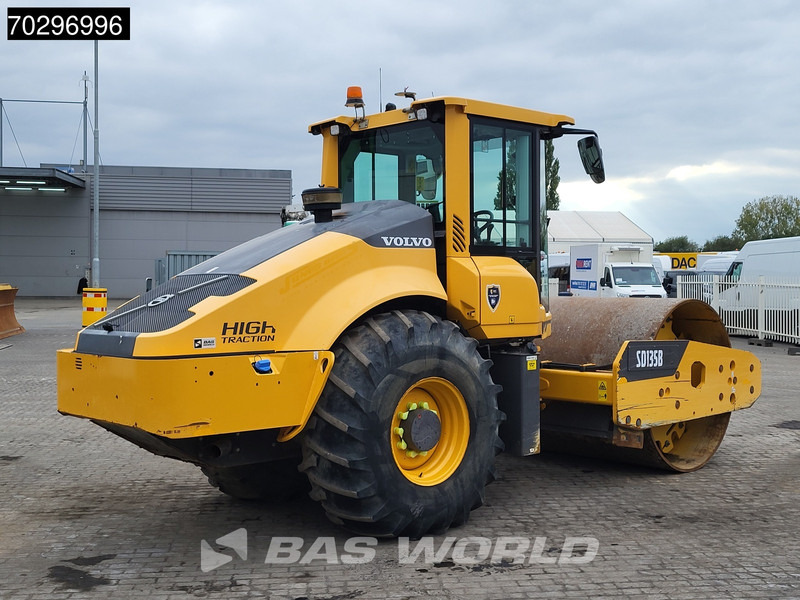Henger Volvo SD135 B A/C: 5 kép.