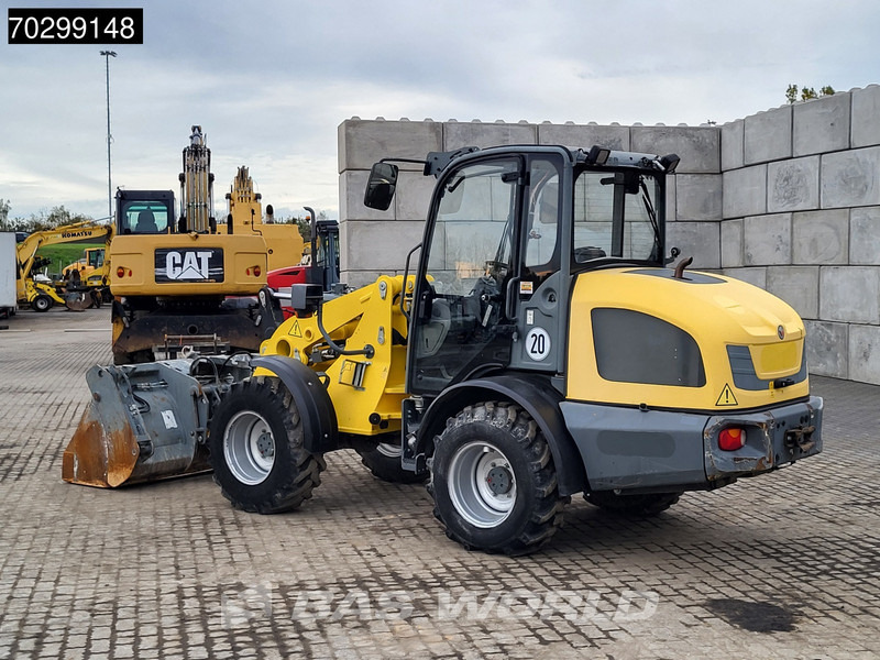 WACKER NEUSON WL 44 - Gumikerekes homlokrakodó: 5 kép. WACKER NEUSON WL 44 - Gumikerekes homlokrakodó: 5 kép.