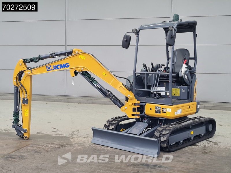 XCMG XE27 E 2 YEARS FACTORY WARRANTY - KUBOTA ENGINE - Minikotró: 3 kép. XCMG XE27 E 2 YEARS FACTORY WARRANTY - KUBOTA ENGINE - Minikotró: 3 kép.