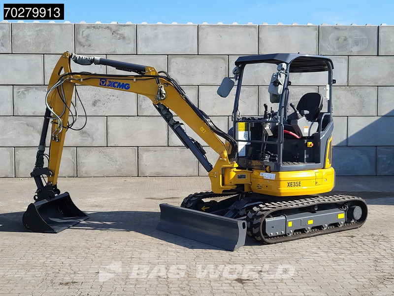 XCMG XE35 E 3 BUCKETS - YANMAR ENGINE - Minikotró: 5 kép. XCMG XE35 E 3 BUCKETS - YANMAR ENGINE - Minikotró: 5 kép.