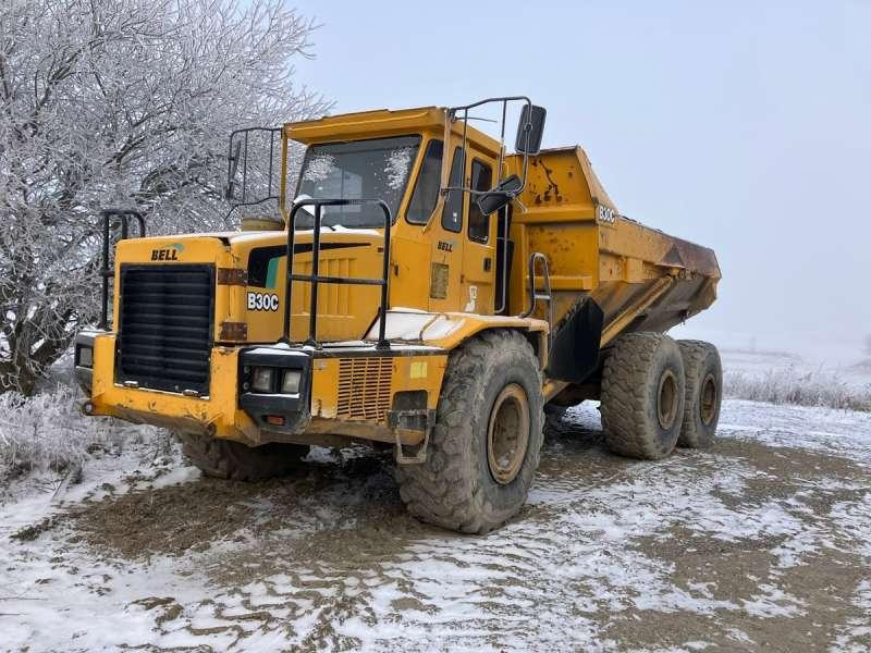 Bell B30C 6X6 - Csuklós dömper: 1 kép. Bell B30C 6X6 - Csuklós dömper: 1 kép.