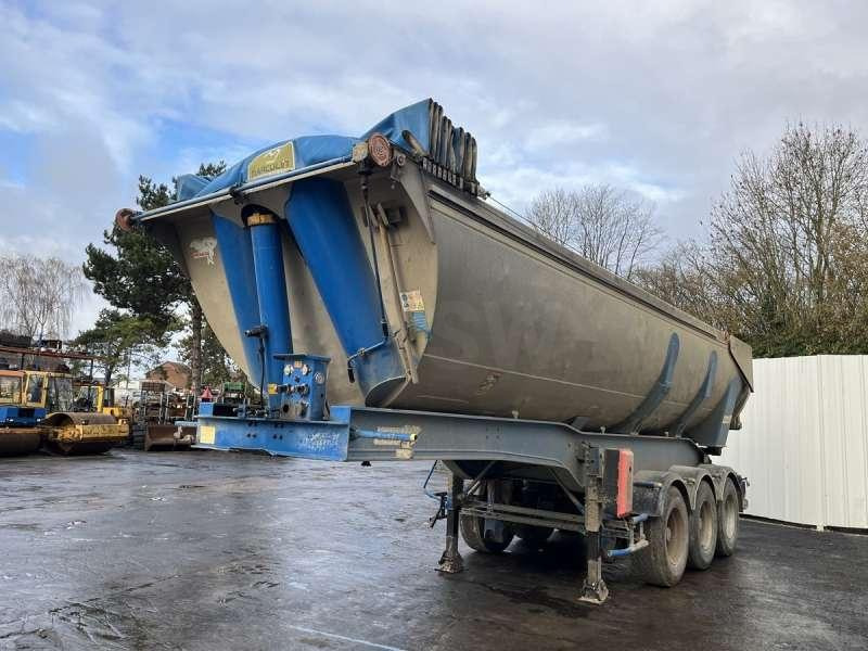 Benalu 3 ESSIEUX - Félpótkocsi billenőplatós: 2 kép. Benalu 3 ESSIEUX - Félpótkocsi billenőplatós: 2 kép.