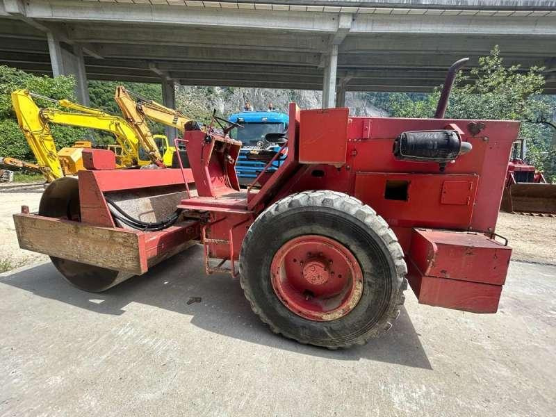 Bitelli BORA C 80 MACHINE SUISSE - Kombihenger: 5 kép. Bitelli BORA C 80 MACHINE SUISSE - Kombihenger: 5 kép.