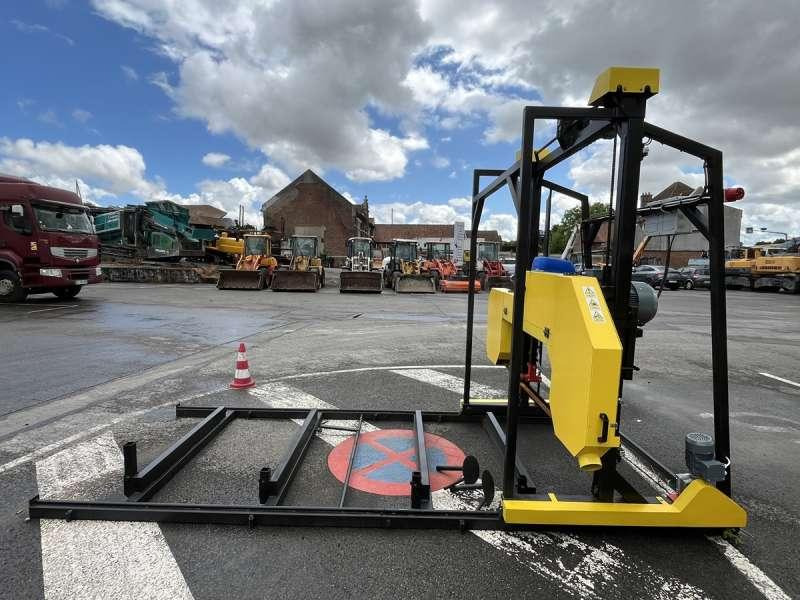 CRISSWOOD E BIG SAM - Fűrésztelep: 5 kép. CRISSWOOD E BIG SAM - Fűrésztelep: 5 kép.