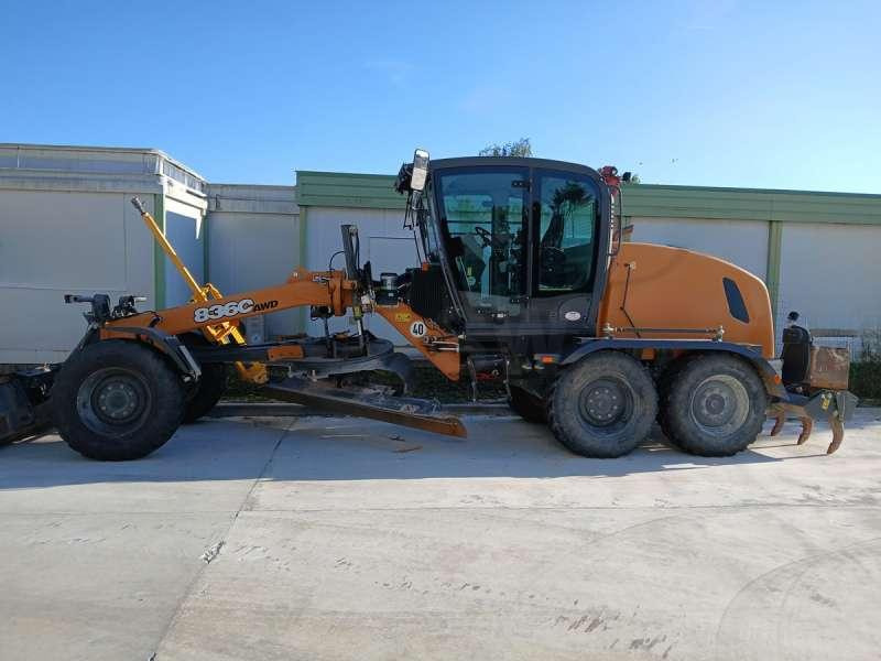 Case 836C AWD EQUIPEE 3D - Gréder: 2 kép. Case 836C AWD EQUIPEE 3D - Gréder: 2 kép.